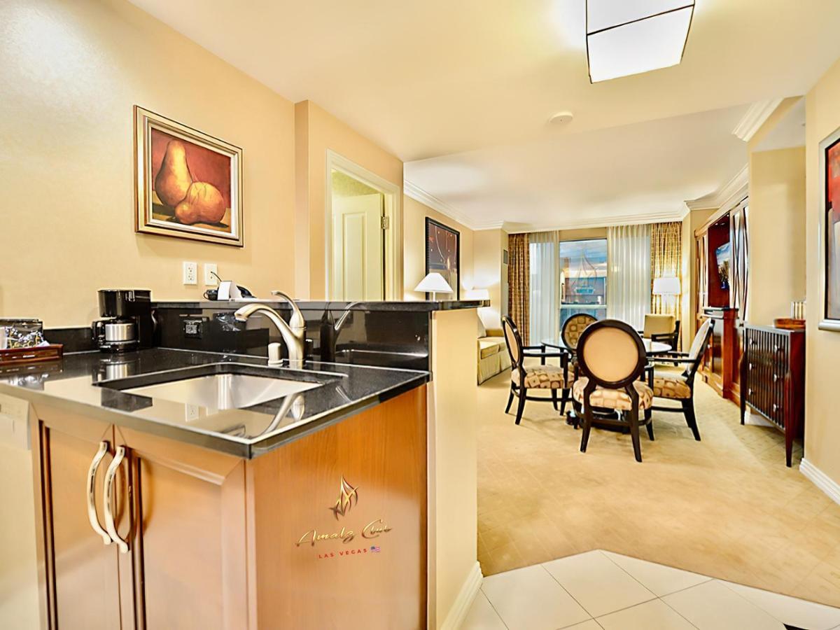 Amalz 1 Bedroom 2 Bathroom Balcony Suites At Mgm Signature ! Las Vegas Luaran gambar